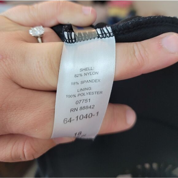 SWIMSUITS FOR ALL Halter Tankini Top - Picture 6 of 7